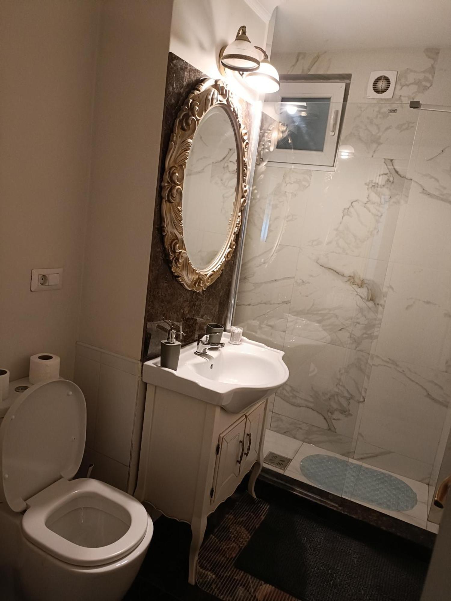 Residence Manu Târgu Neamț Esterno foto