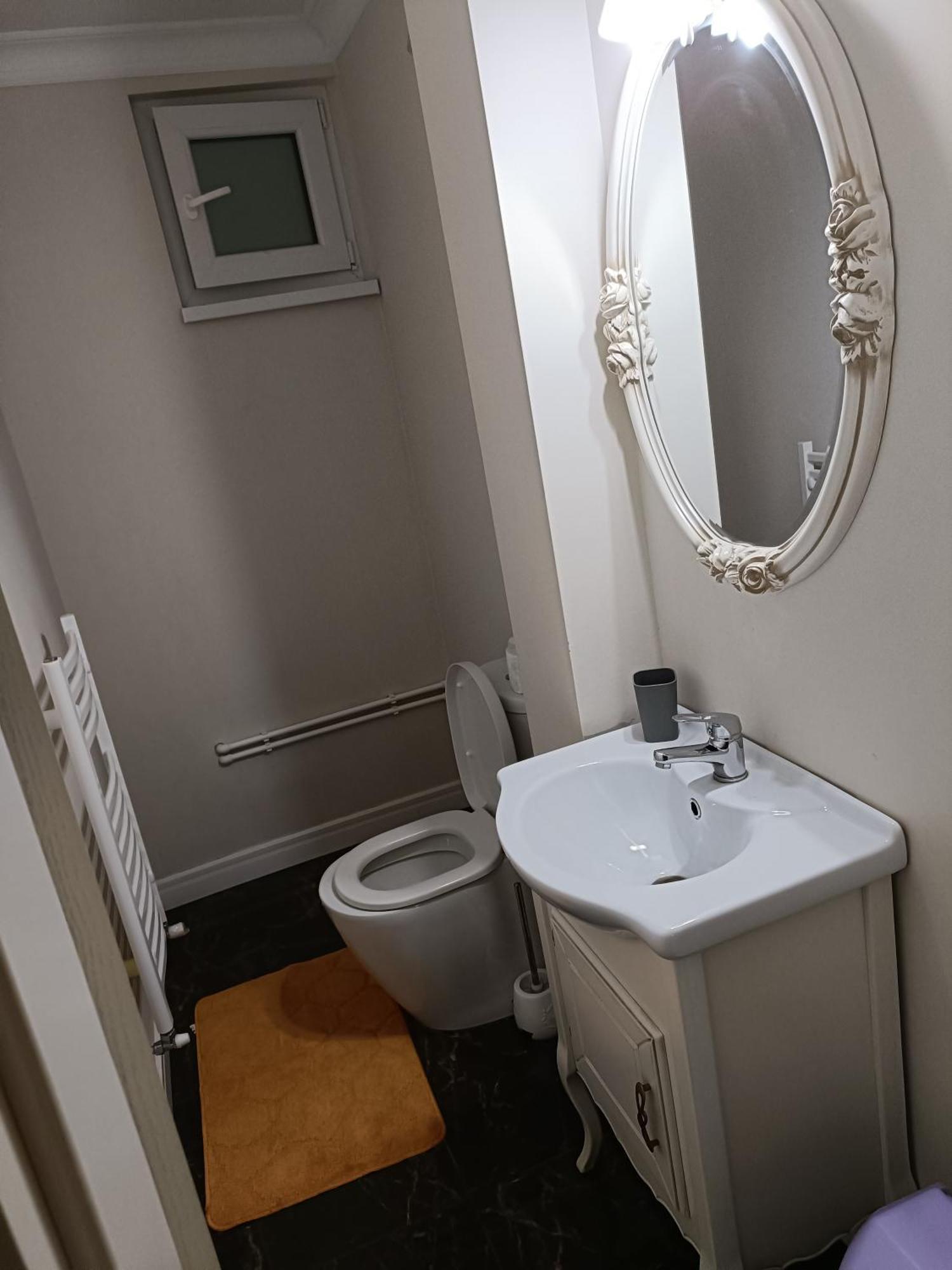 Residence Manu Târgu Neamț Esterno foto